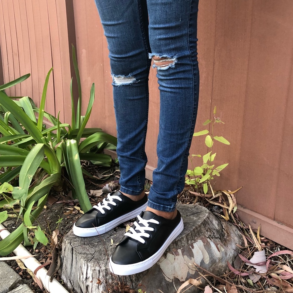 Black and White Lace Up Mule 👟 Sneakers - Picture 7 of 8